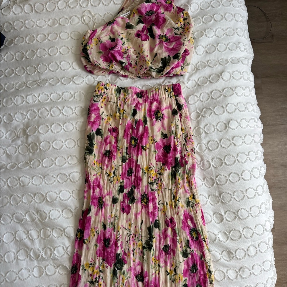 Abercrombie & Fitch Floral Set